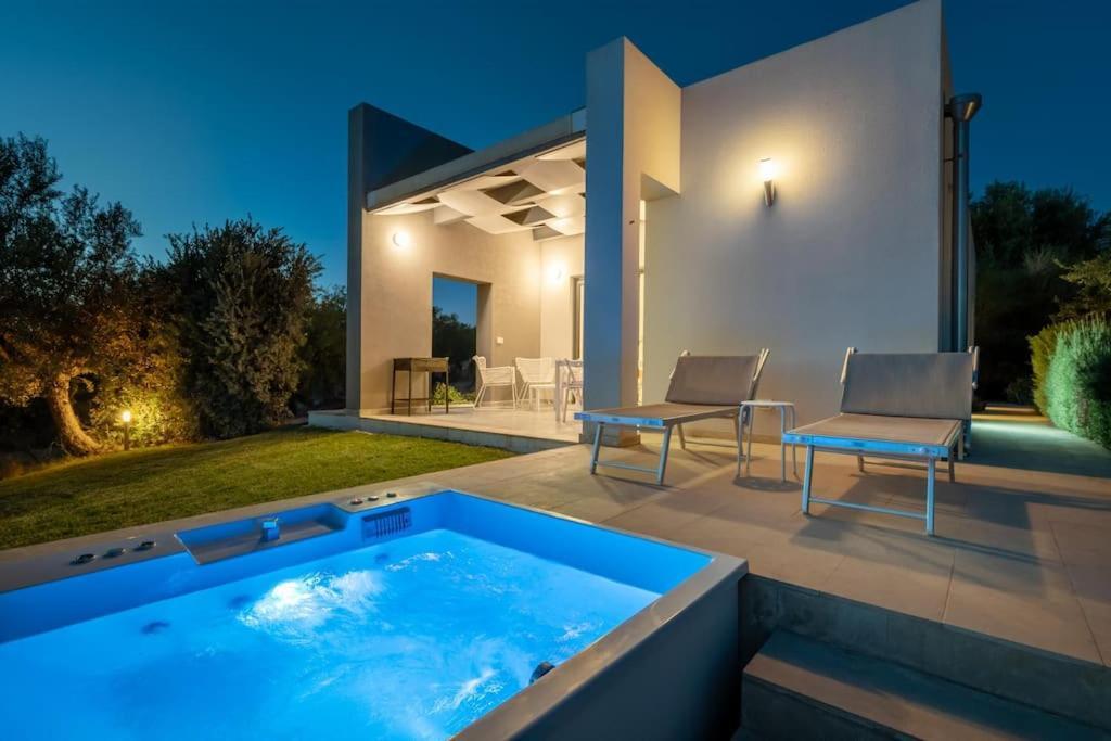 Villa Pettegola Tenuta Il Cavaliere Di Italia Noto- Vista Mare Mini Piscina Idromassaggio エクステリア 写真